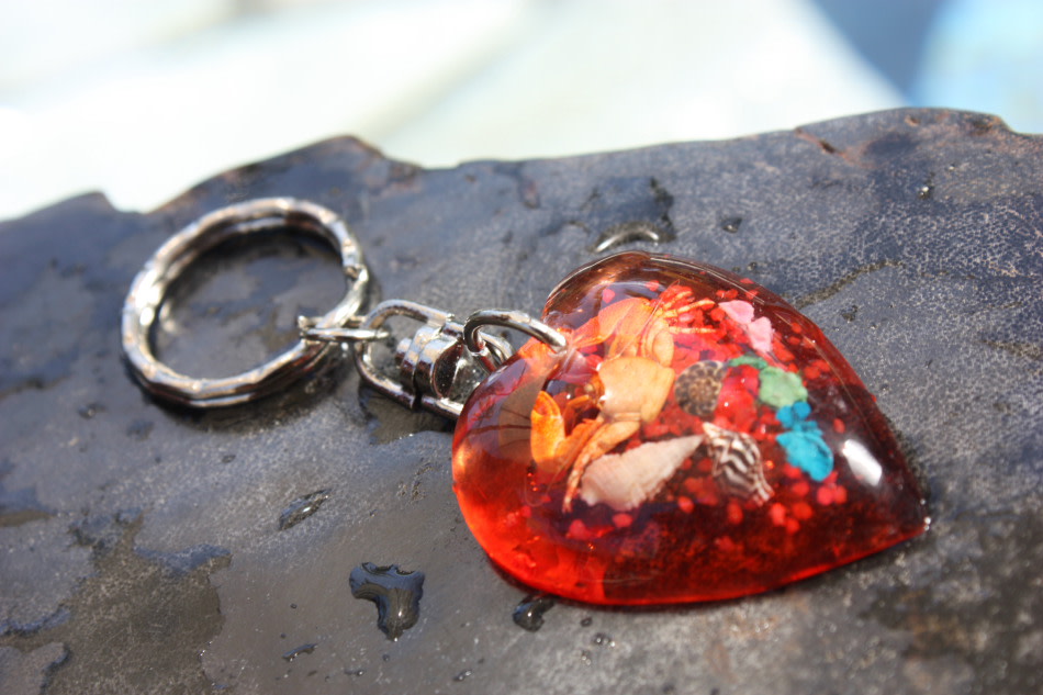 Heart Keychain w/ Inlay Sea Life - Orange Heart Keychain w/ Inlay Sea Life - Orange